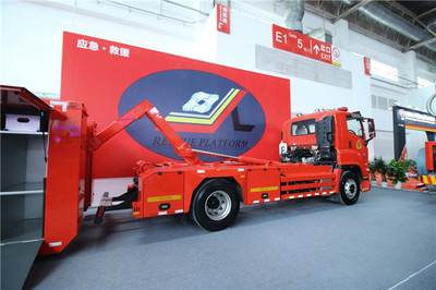 庆铃五十铃GIGA巨咖亮相消防展 专用汽车领域的高效守护者