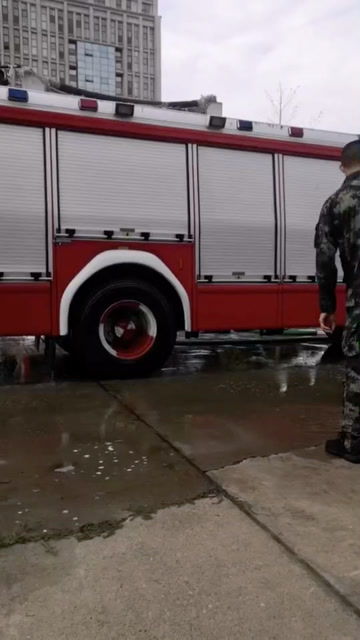 消防车 城市安全的守护者